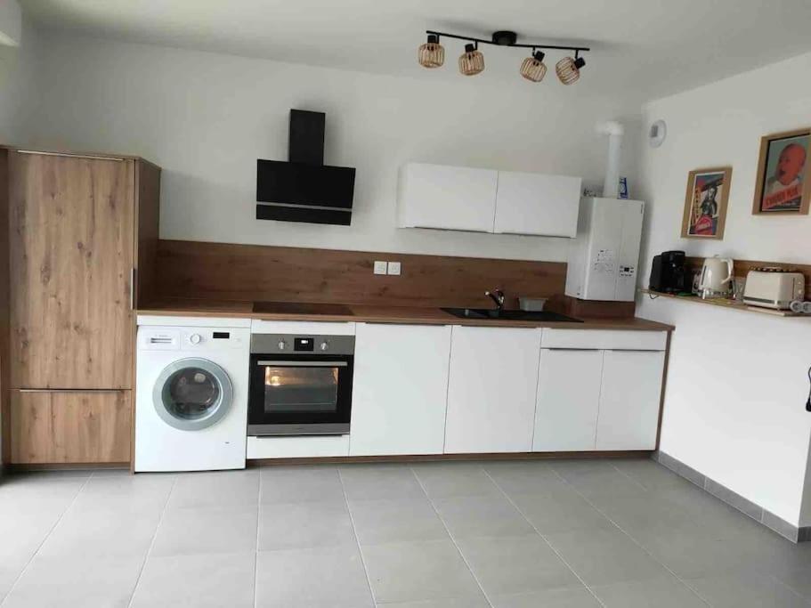 Appartement Neuf T2 แซ็ง ปิแอร์ ควิเบอรอง ภายนอก รูปภาพ